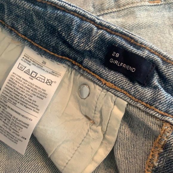 GAP Denim Girlfriend Jeans - Picture 4 of 5